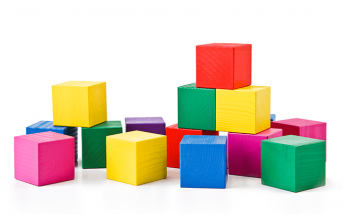 Развивающие игры с деревянными кубиками